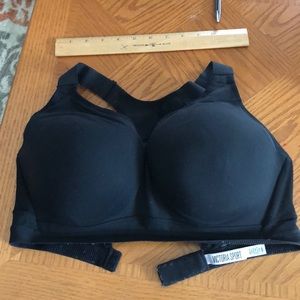 Victoria’s Secret underwire sports bra size 36 DDD